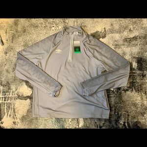Men’s Umbro quarter zip pullover